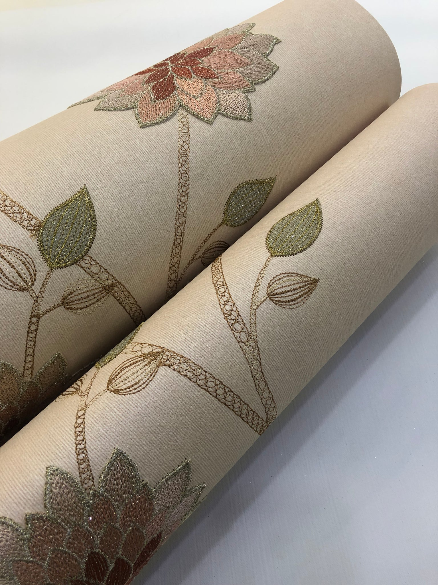 Papel de Parede Bordado